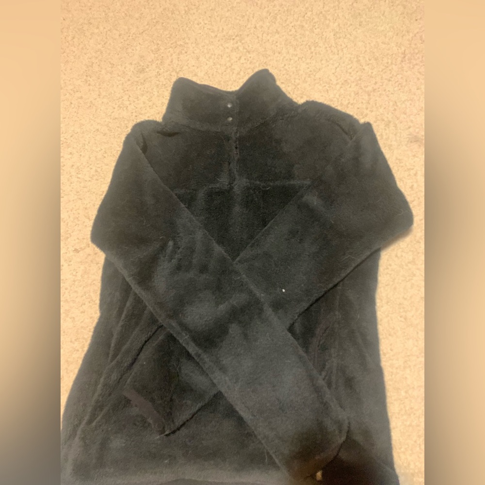 Black Eddie Bauer fleece quarter button up